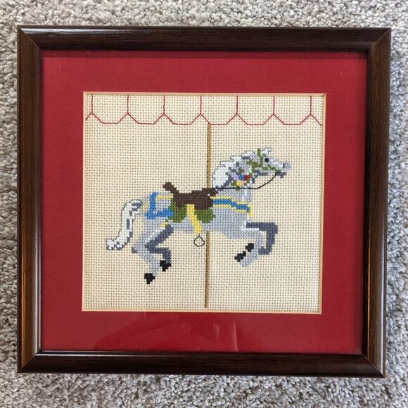 Carousel horse needlepoint set of 6 framed and matted handcrafted - Picture 4 of 10
